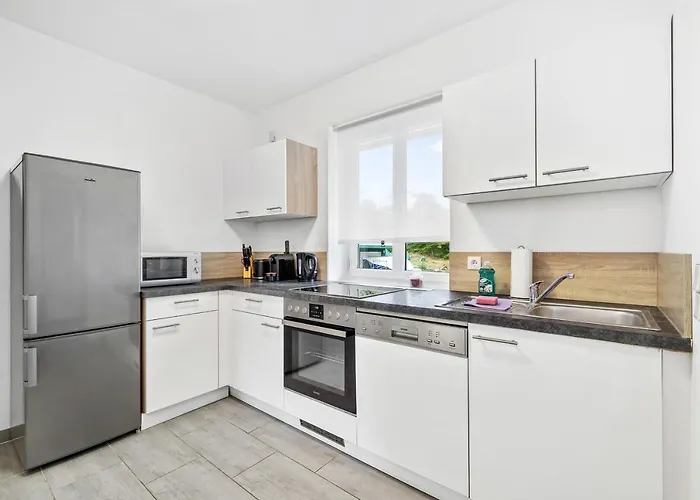 Erholung Pur Nahe Krankenhaus & Uni Mit Parkplatz! *